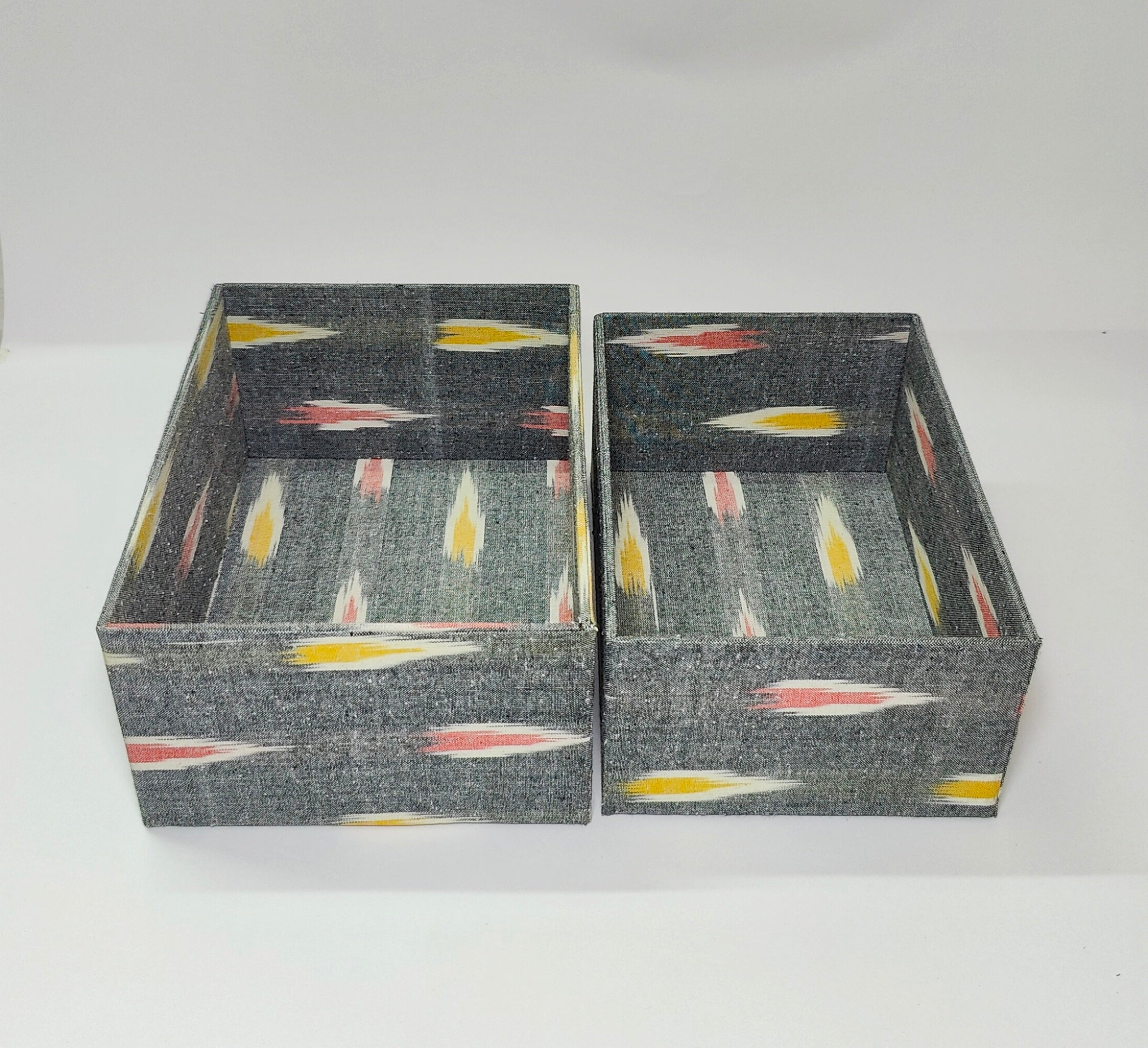 Set of 2 Open Storage boxes - Ikkat Grey