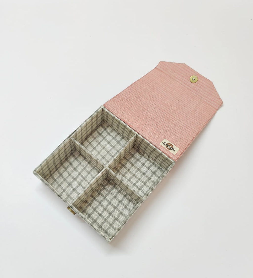 Square 4 slot jewellery organizer - Pink Muslin &amp; Handloom