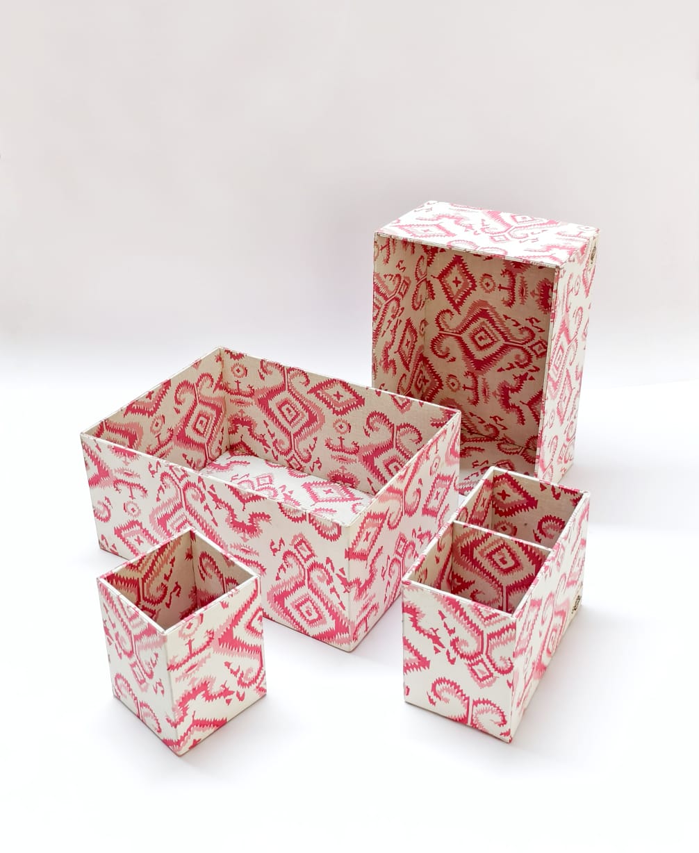 Set of 4 Desk Organizers - Pink