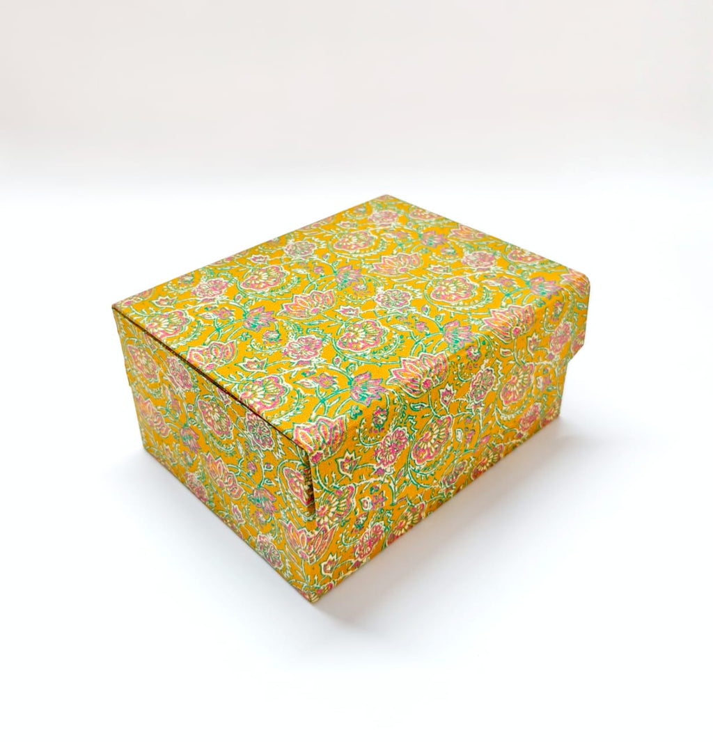Closed Storage box - Floral Brown
