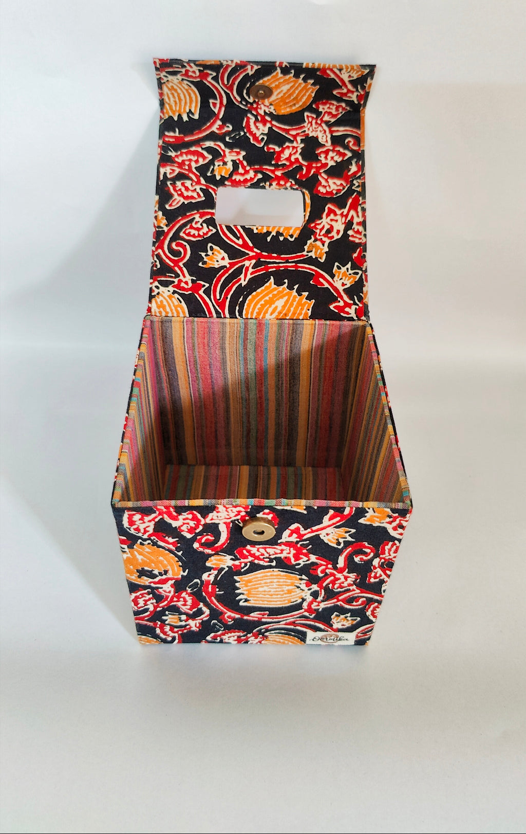 Boutique style tissue box - Black Floral