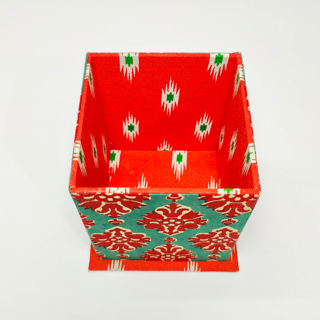 Large Pen Stand/ Hairbrush Holder - Red and Green