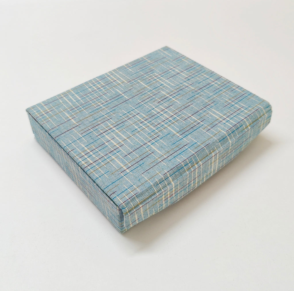 Small 20 slot ring - travel jewellery organizer - Blue Ikkat