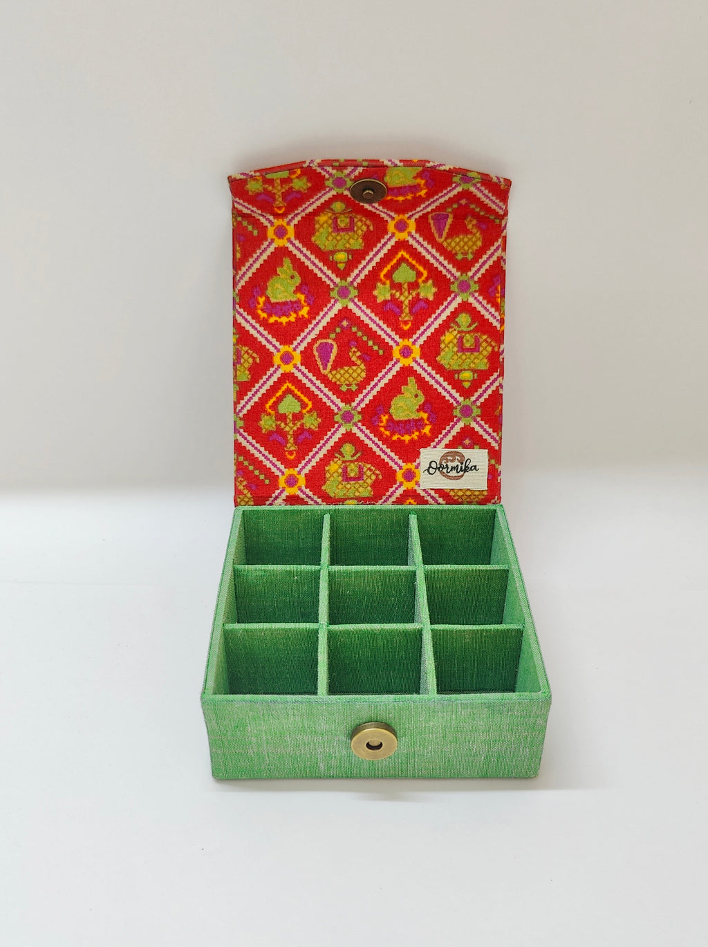 Small 9 slot travel jewellery organizer - Red patola